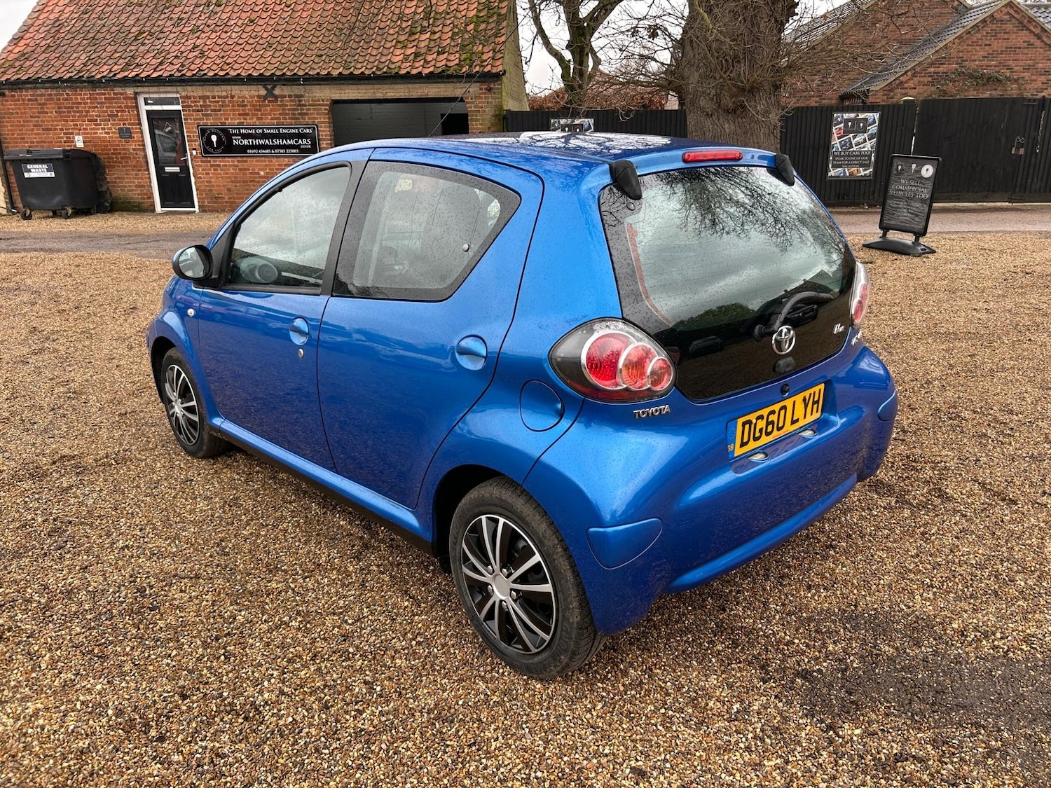 Used Toyota AYGO 2010 for sale - 77298445: Photo 7