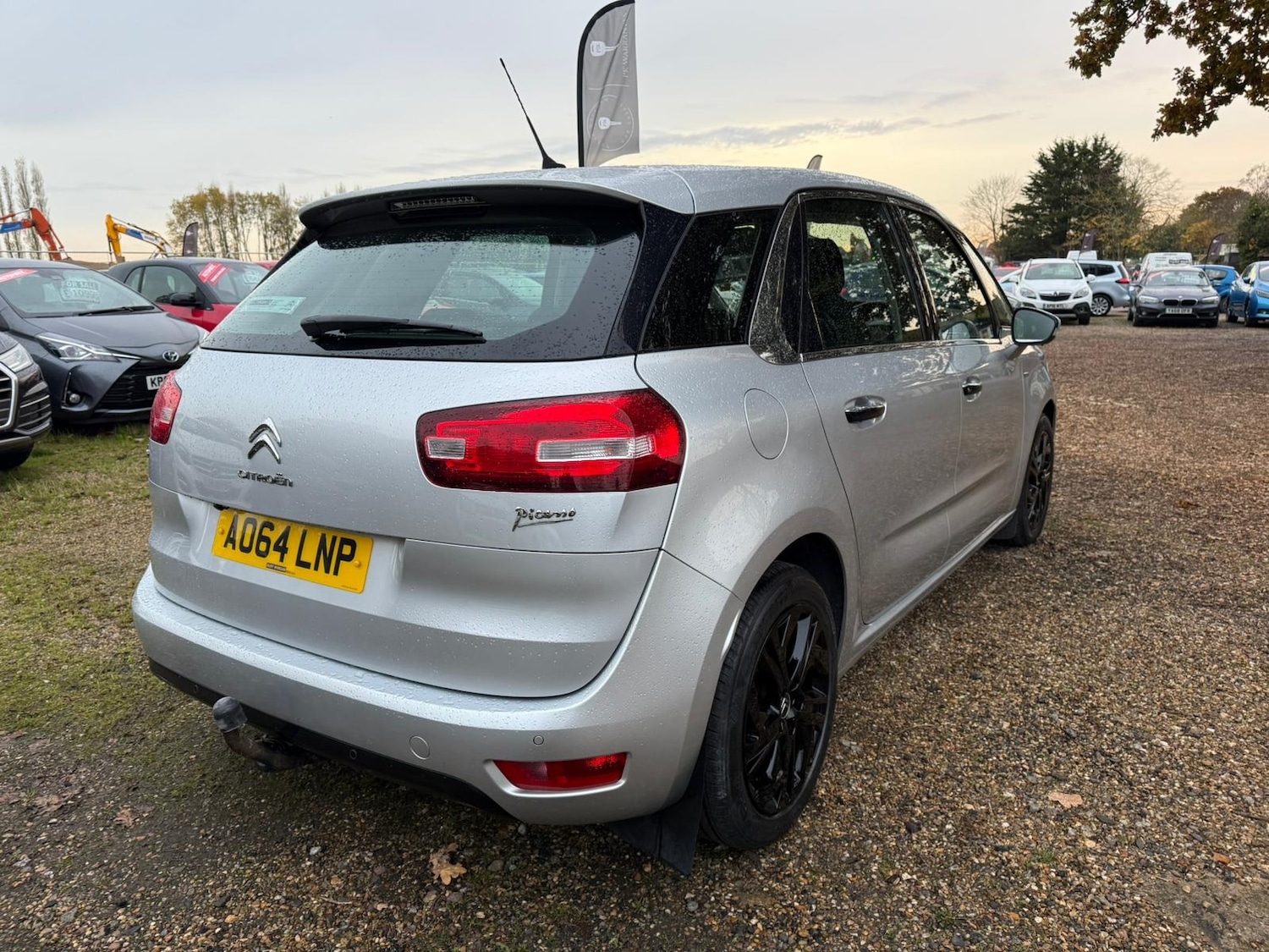 Used Citroen C4 Picasso 2014 for sale - 76503098: Photo 5