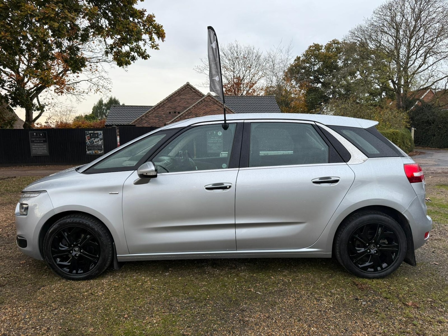 Used Citroen C4 Picasso 2014 for sale - 76503098: Photo 8