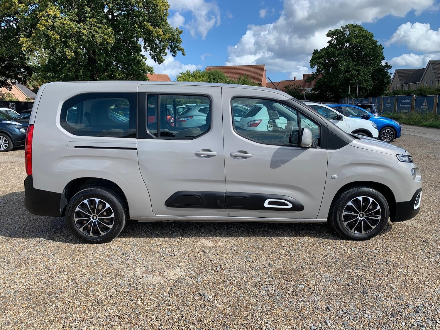 Used Citroen Berlingo 2019 for sale - 75761802: Photo 3