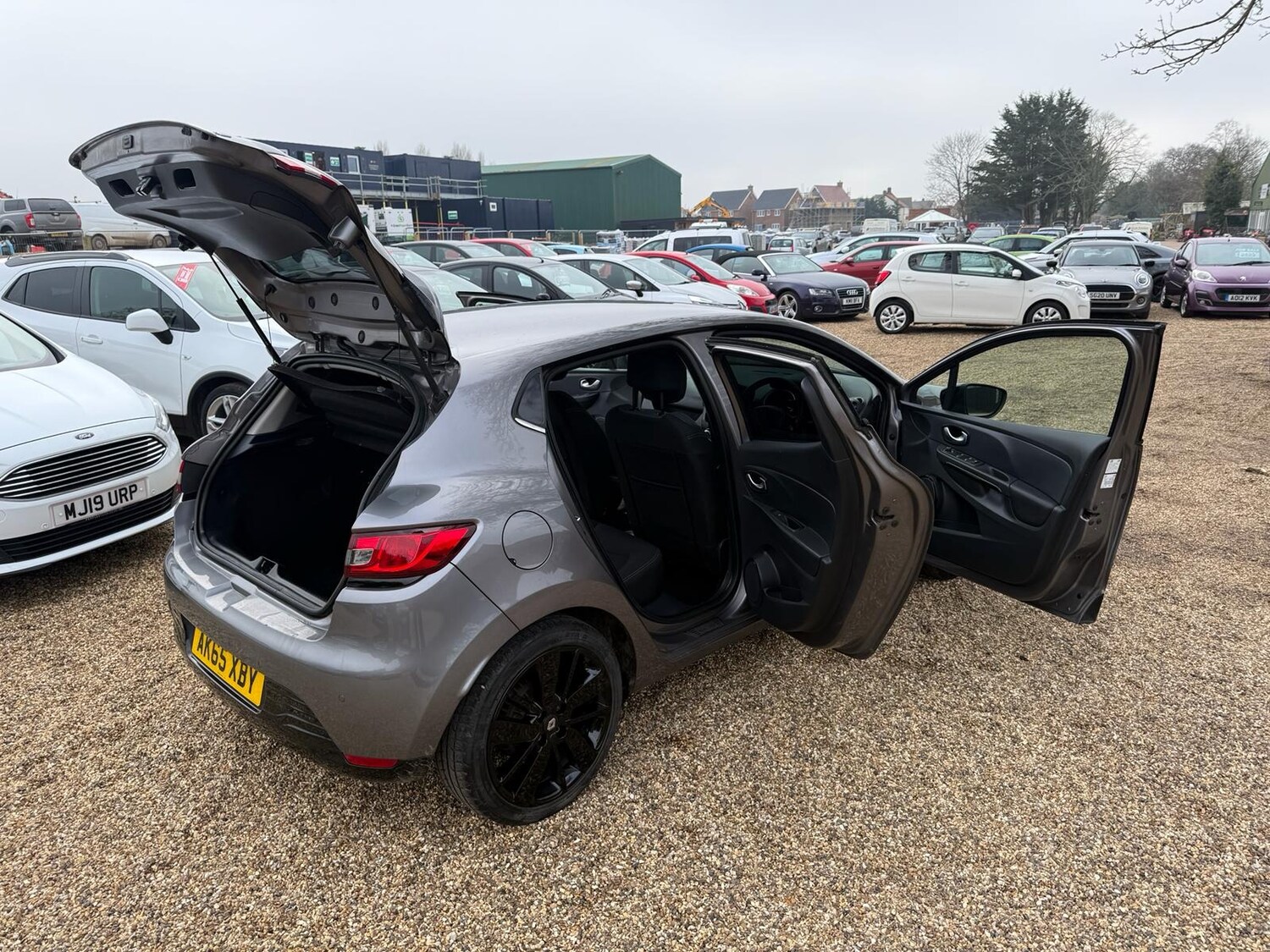 Used Renault Clio 2015 for sale - 77745162: Photo 19