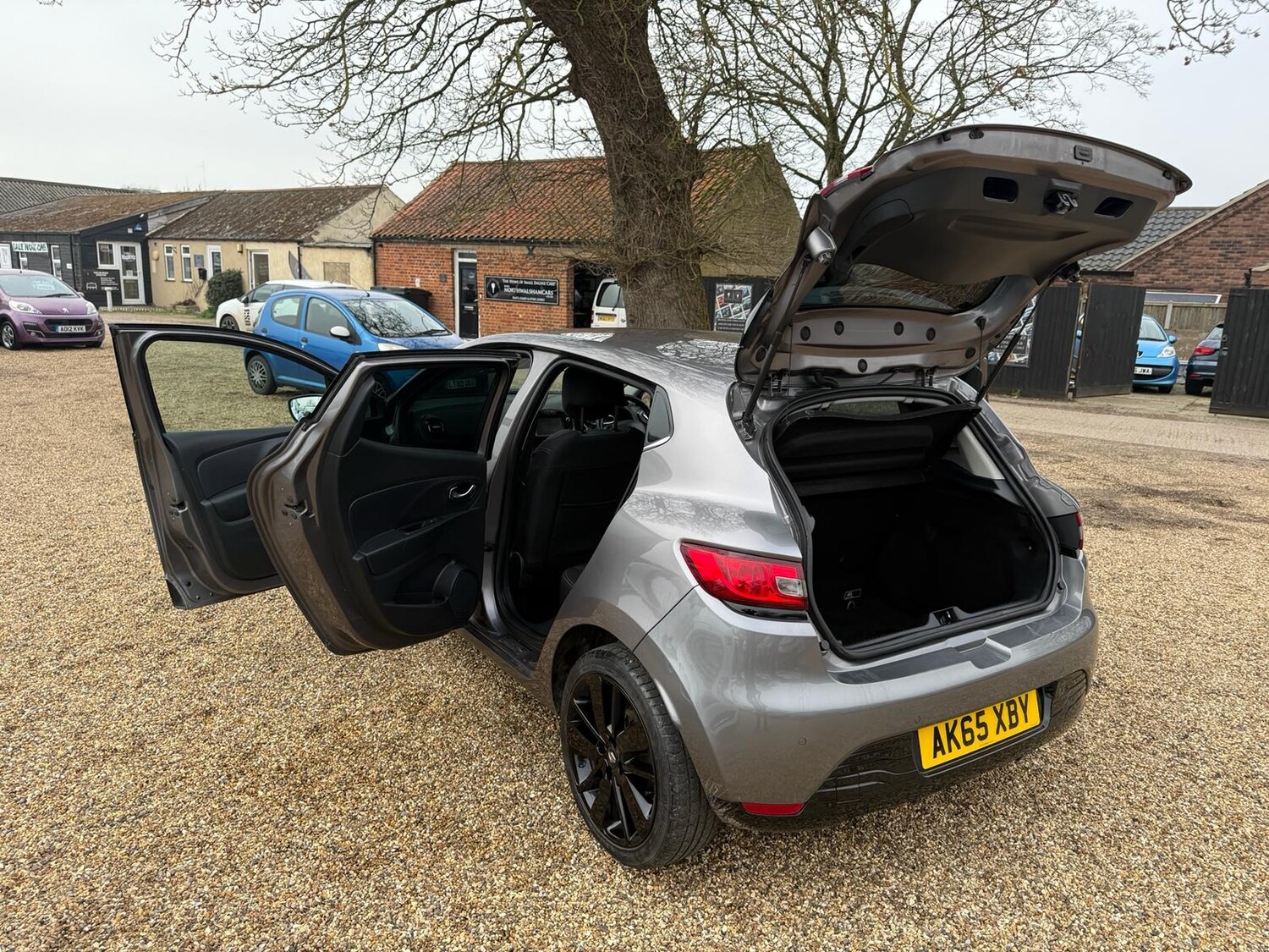 Used Renault Clio 2015 for sale - 77745162: Photo 20