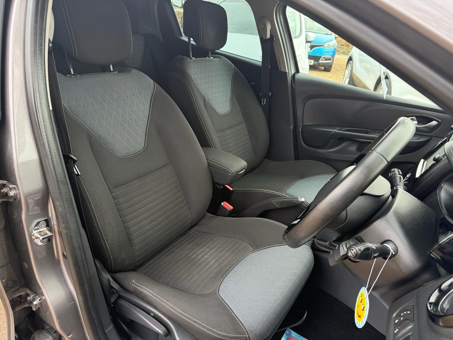 Used Renault Clio 2015 for sale - 77745162: Photo 26