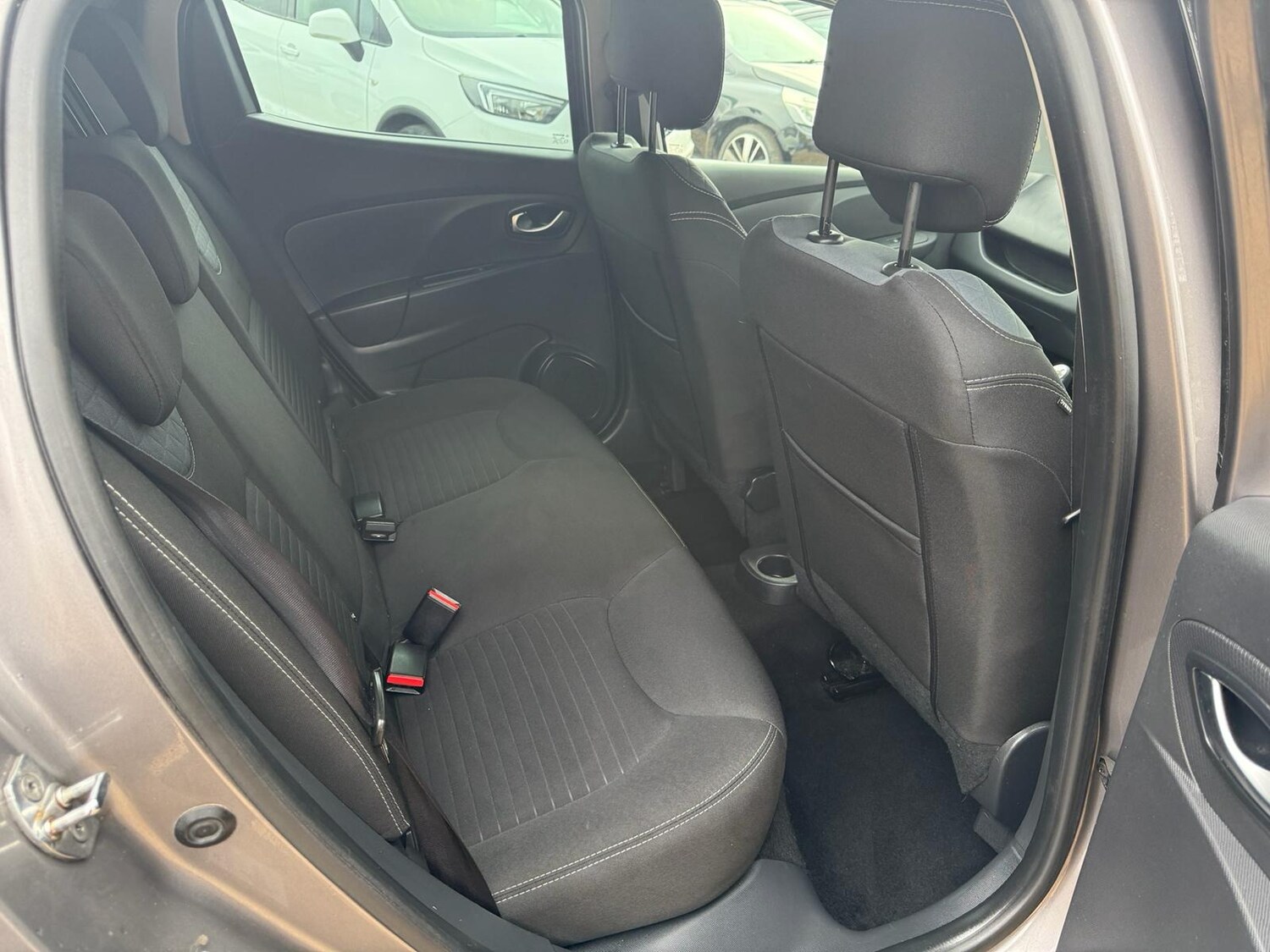 Used Renault Clio 2015 for sale - 77745162: Photo 28