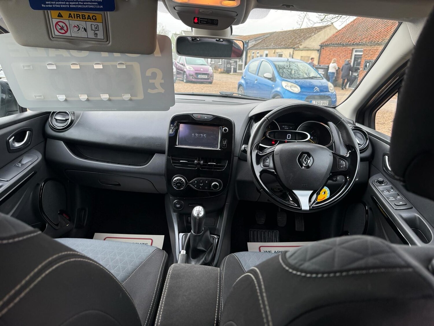 Used Renault Clio 2015 for sale - 77745162: Photo 29