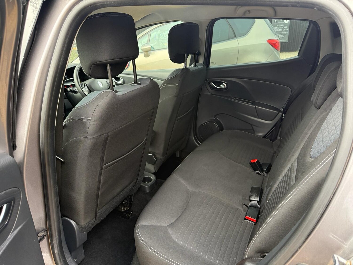 Used Renault Clio 2015 for sale - 77745162: Photo 30