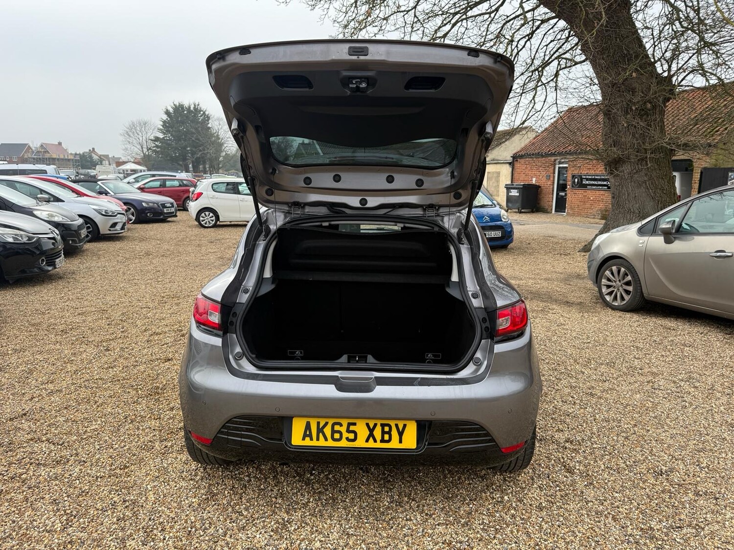 Used Renault Clio 2015 for sale - 77745162: Photo 33