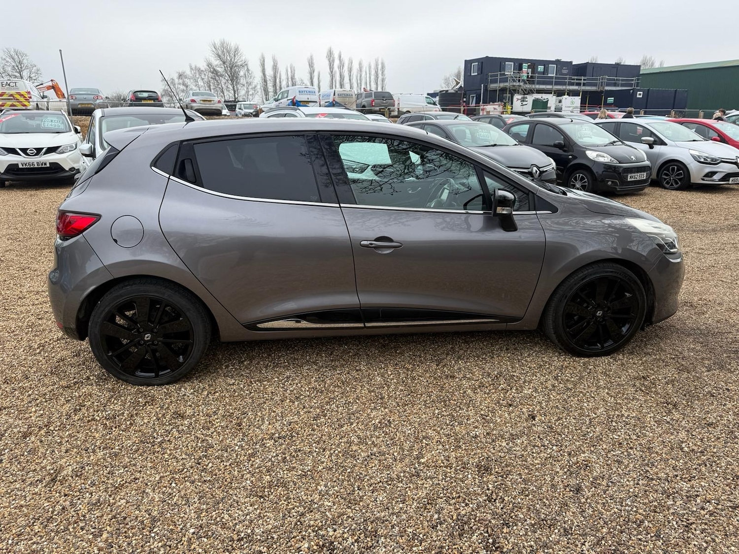 Used Renault Clio 2015 for sale - 77745162: Photo 4