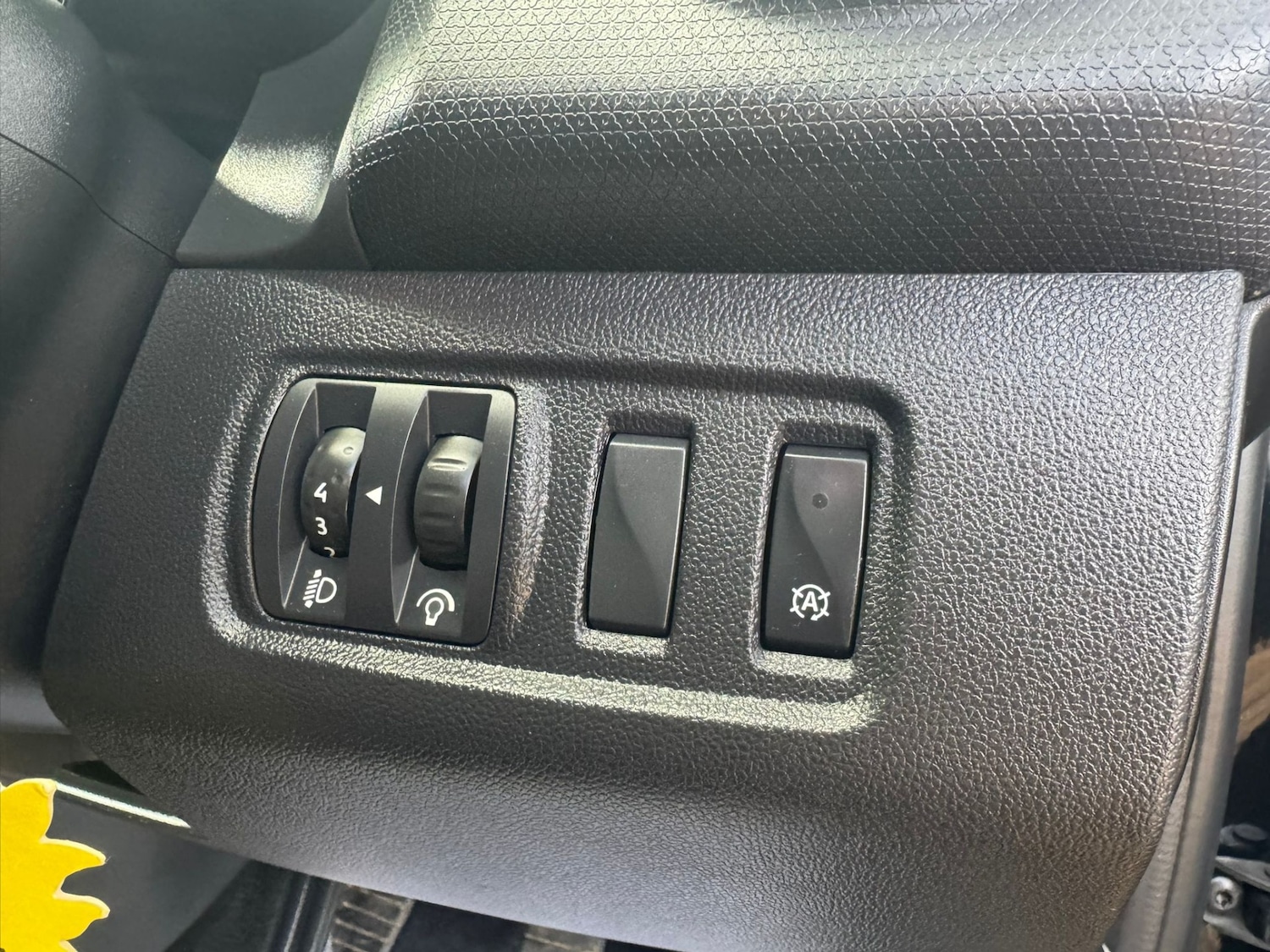 Used Renault Clio 2016 for sale - 77259351: Photo 29