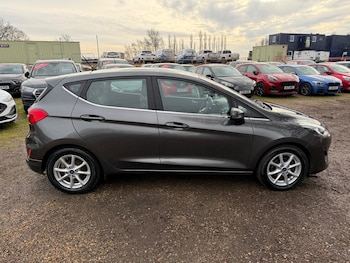 Used Ford Fiesta 2018 for sale - 76970098: Photo