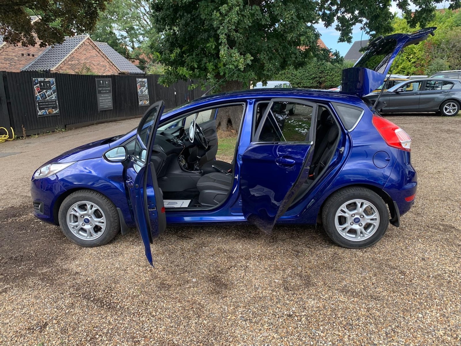 Vehicle 29