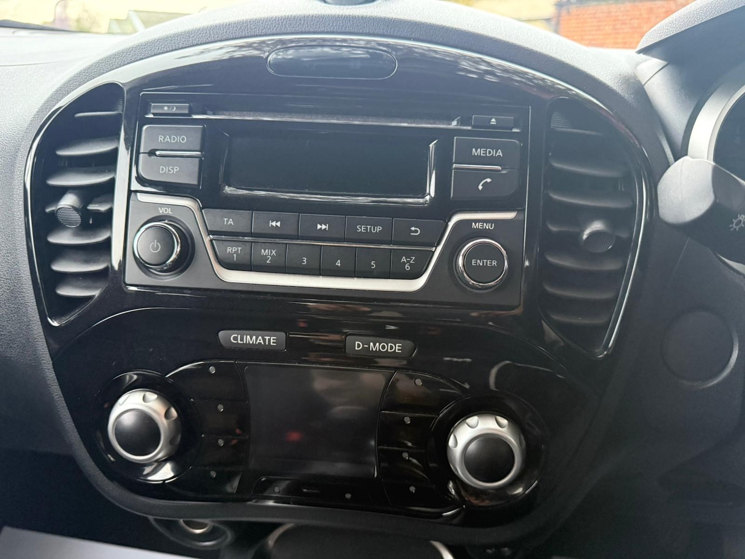 Used Nissan Juke 2016 for sale - 76493916: Photo 35