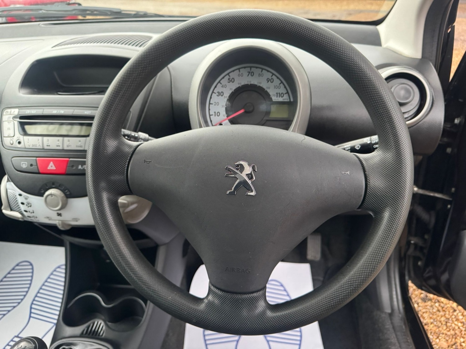 Used Peugeot 107 2012 for sale - 77541210: Photo 12