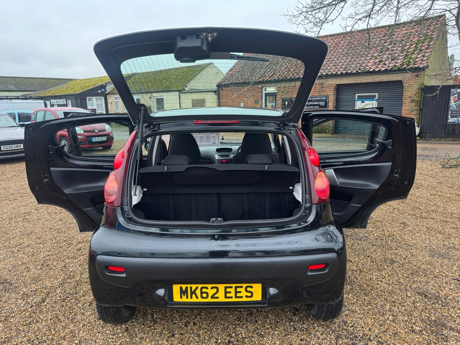 Used Peugeot 107 2012 for sale - 77541210: Photo 31