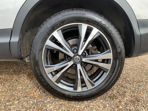 Used Nissan Qashqai 2017 for sale - 76230504: Photo 22