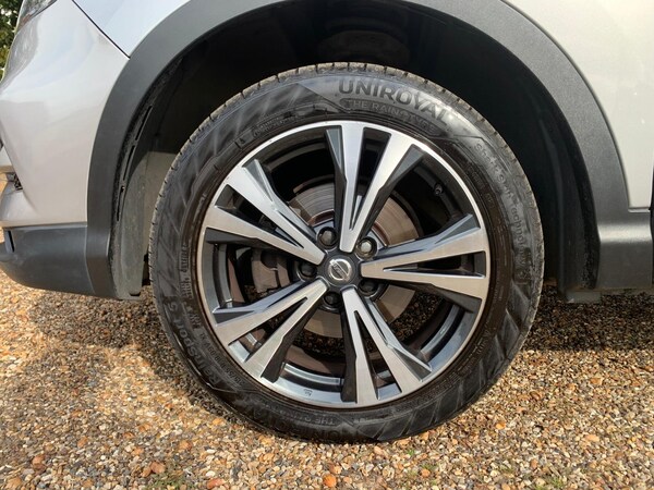 Used Nissan Qashqai 2017 for sale - 76230504: Photo 23