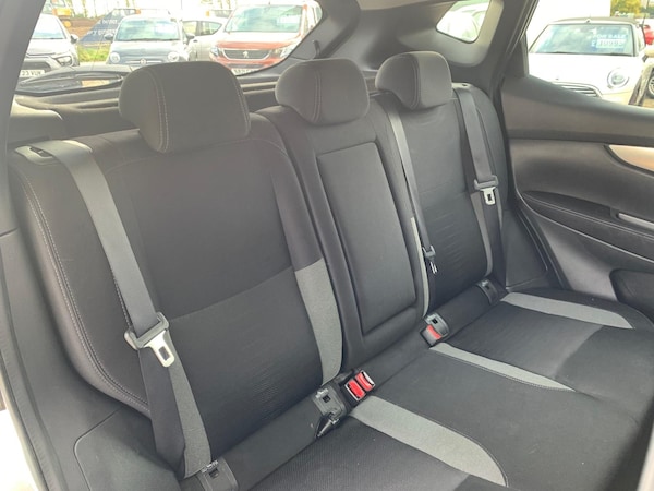 Used Nissan Qashqai 2017 for sale - 76230504: Photo 29