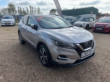 Used Nissan Qashqai 2017 for sale - 76230504: Photo 3