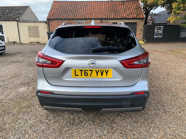 Used Nissan Qashqai 2017 for sale - 76230504: Photo 6
