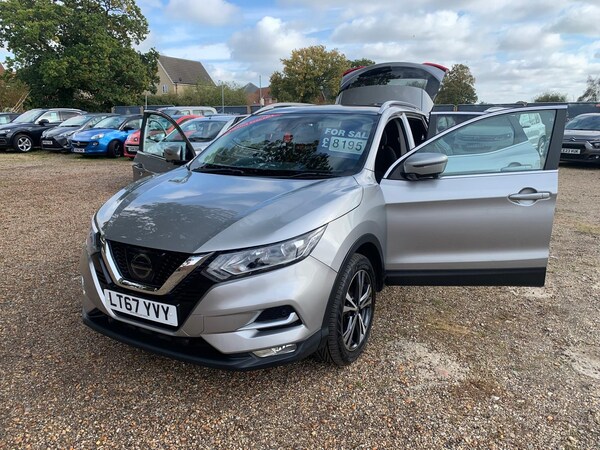 Used Nissan Qashqai 2017 for sale - 76230504: Photo 9