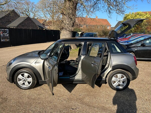 Used MINI Hatch 2020 for sale - 73937558: Photo 15