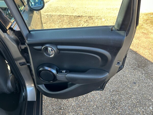 Used MINI Hatch 2020 for sale - 73937558: Photo 22