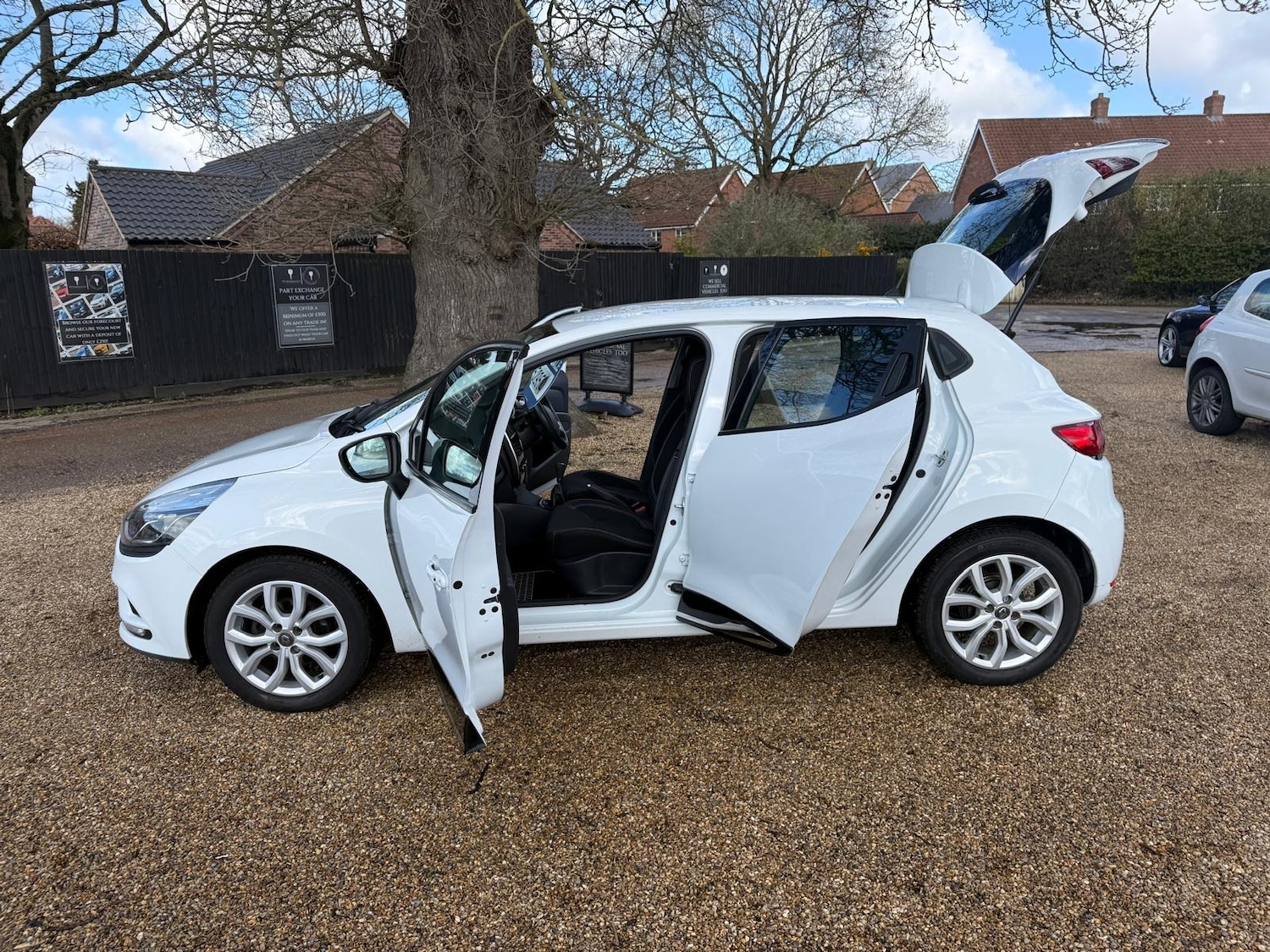 Used Renault Clio 2017 for sale - 78026219: Photo 16