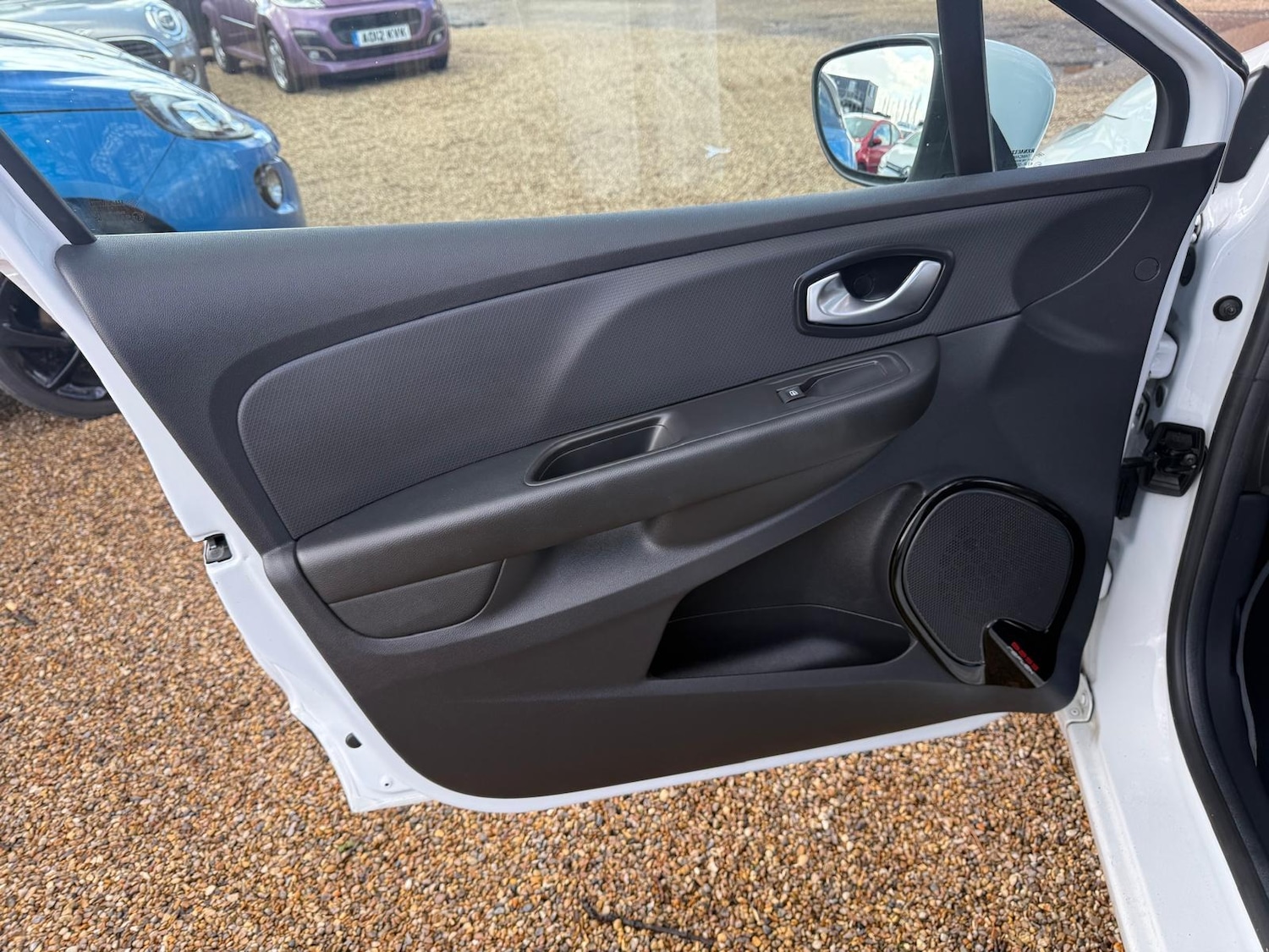 Used Renault Clio 2017 for sale - 78026219: Photo 18