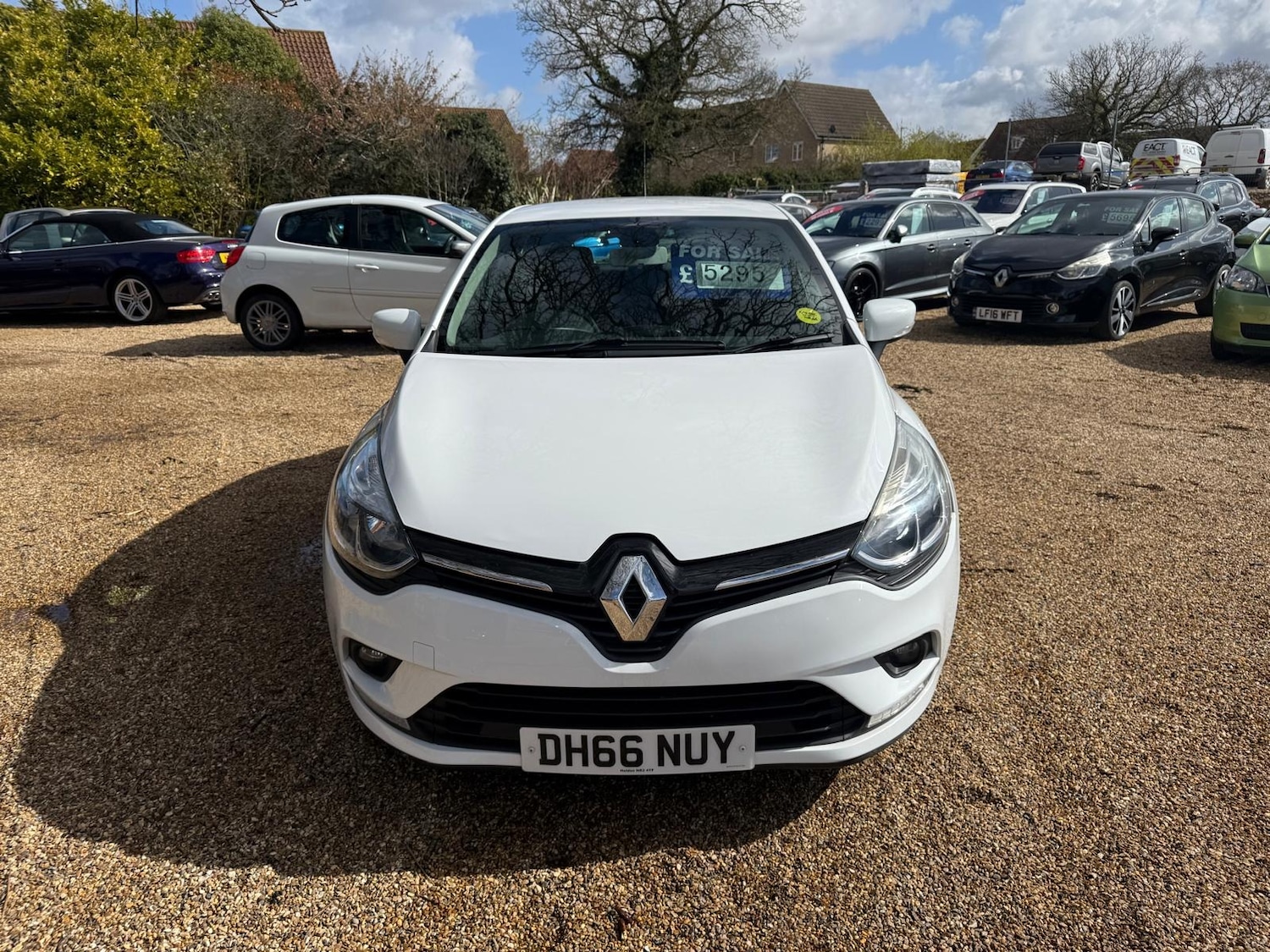 Used Renault Clio 2017 for sale - 78026219: Photo 2