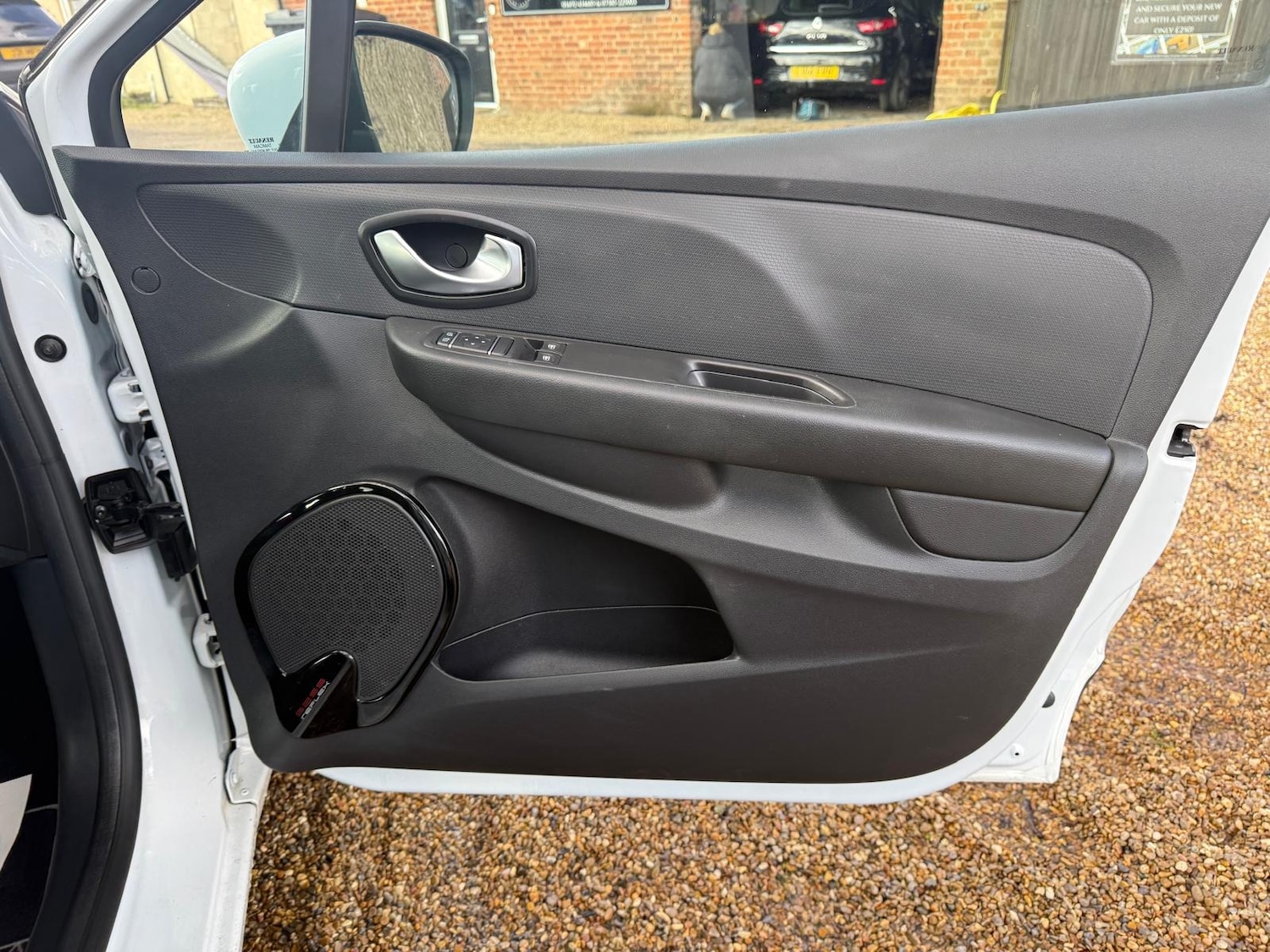 Used Renault Clio 2017 for sale - 78026219: Photo 20