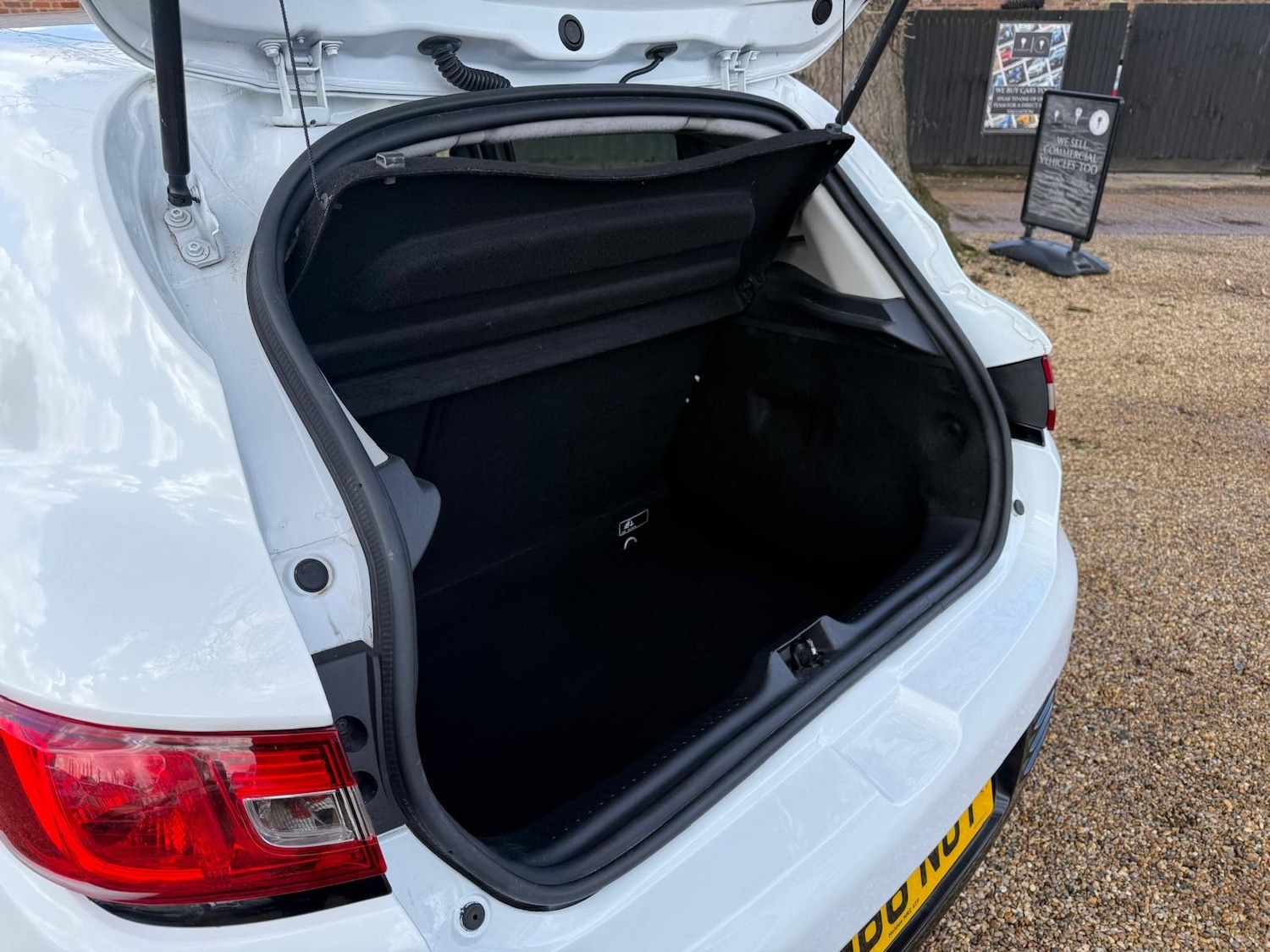 Used Renault Clio 2017 for sale - 78026219: Photo 25