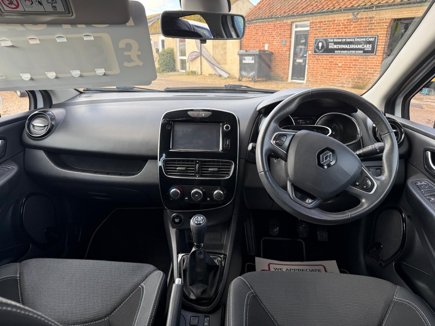Used Renault Clio 2017 for sale - 78026219: Photo 30