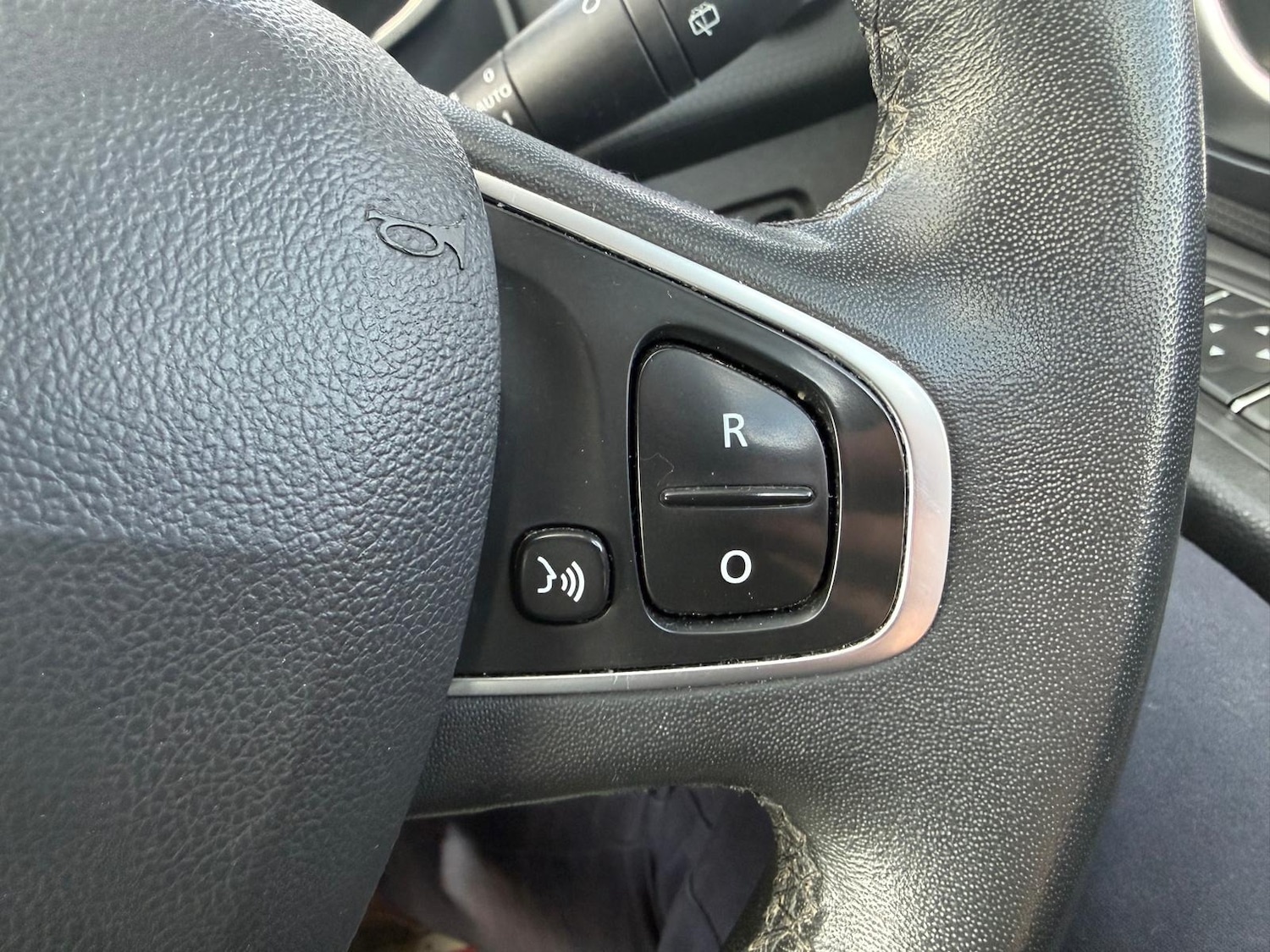 Used Renault Clio 2017 for sale - 78026219: Photo 37