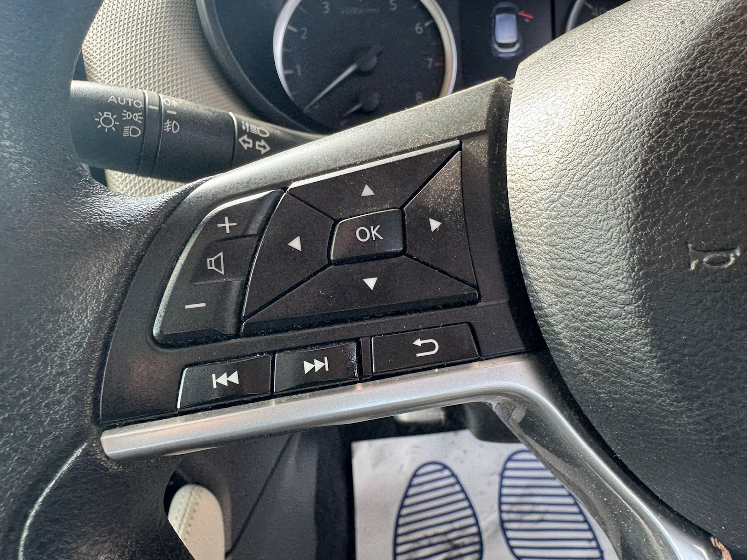 Used Nissan Micra 2019 for sale - 76638729: Photo 32