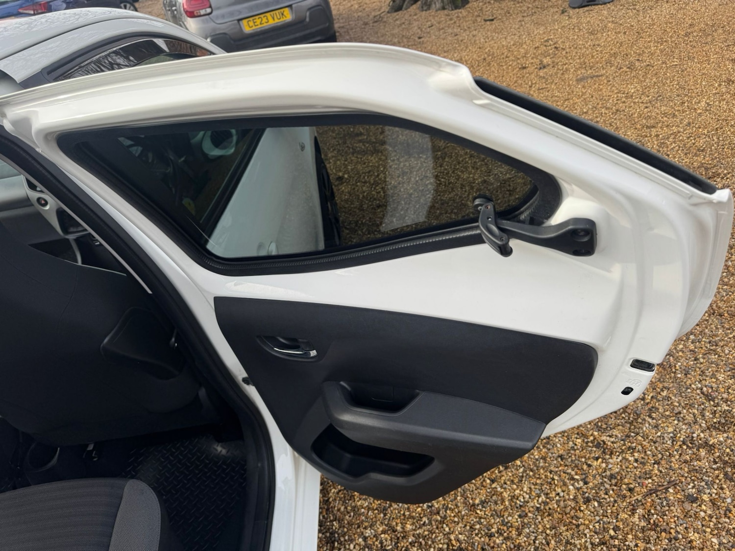 Used Toyota AYGO 2018 for sale - 77350745: Photo 21