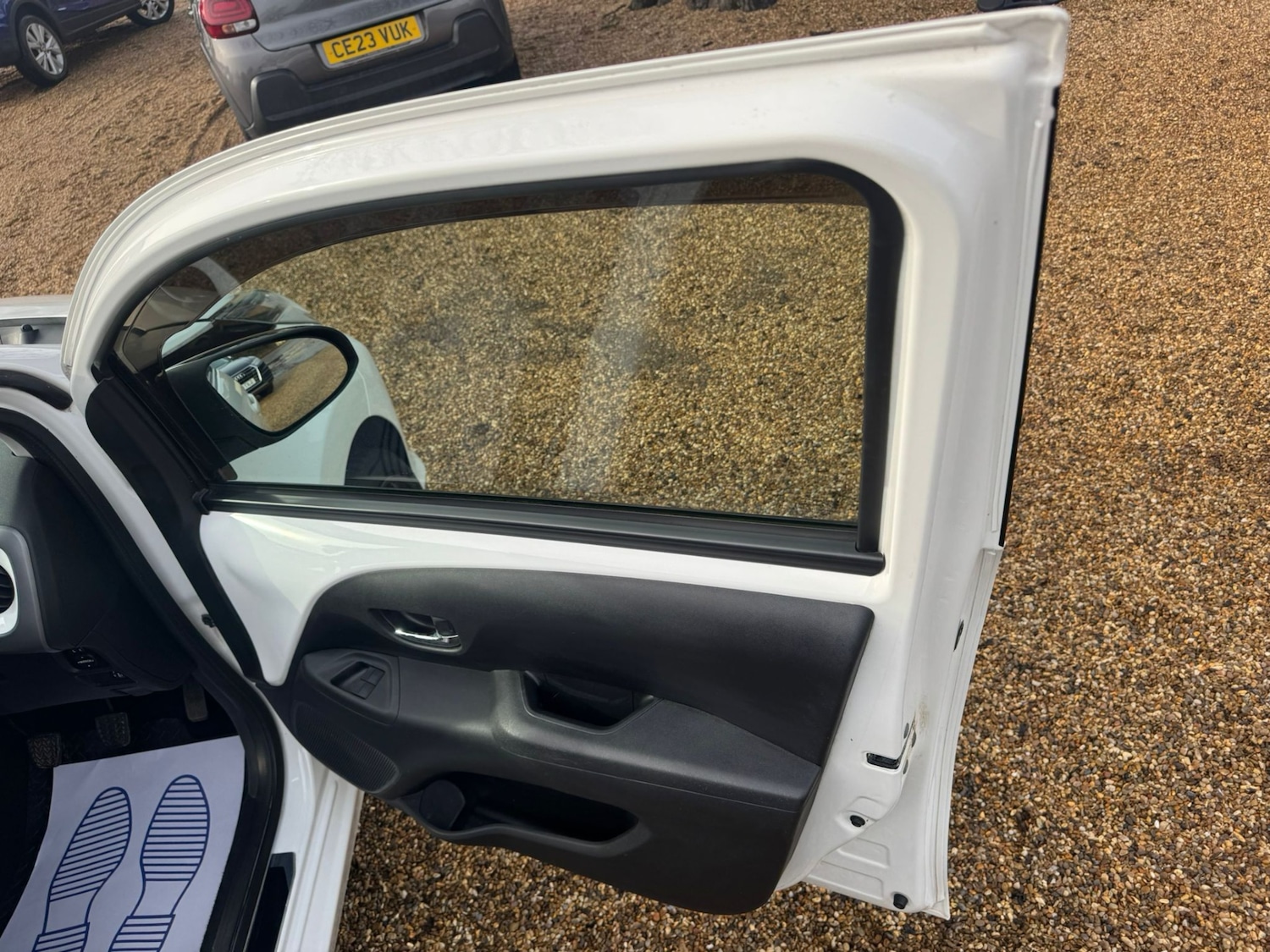 Used Toyota AYGO 2018 for sale - 77350745: Photo 22