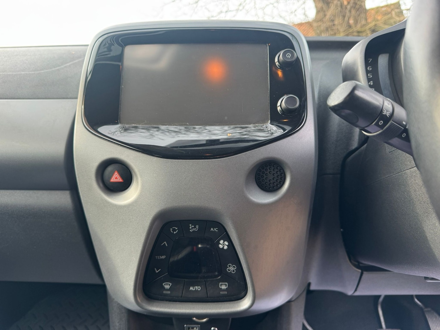 Used Toyota AYGO 2018 for sale - 77350745: Photo 27