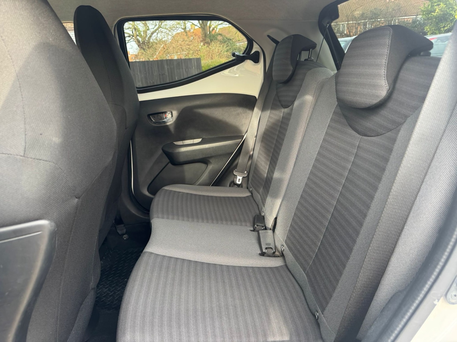 Used Toyota AYGO 2018 for sale - 77350745: Photo 40