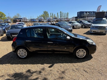 Used Renault Clio 2010 for sale - 78519958: Photo