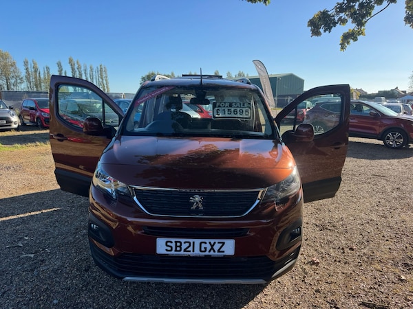 Used Peugeot Rifter 2021 for sale - 76193257: Photo 10
