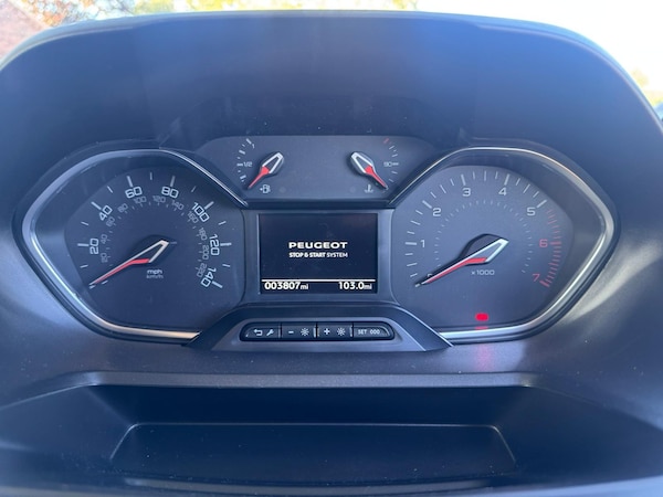 Used Peugeot Rifter 2021 for sale - 76193257: Photo 36