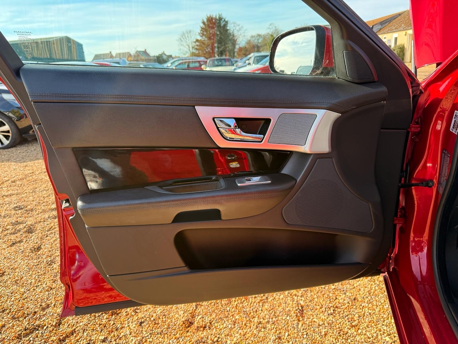 Used Jaguar XF 2014 for sale - 77729843: Photo 15