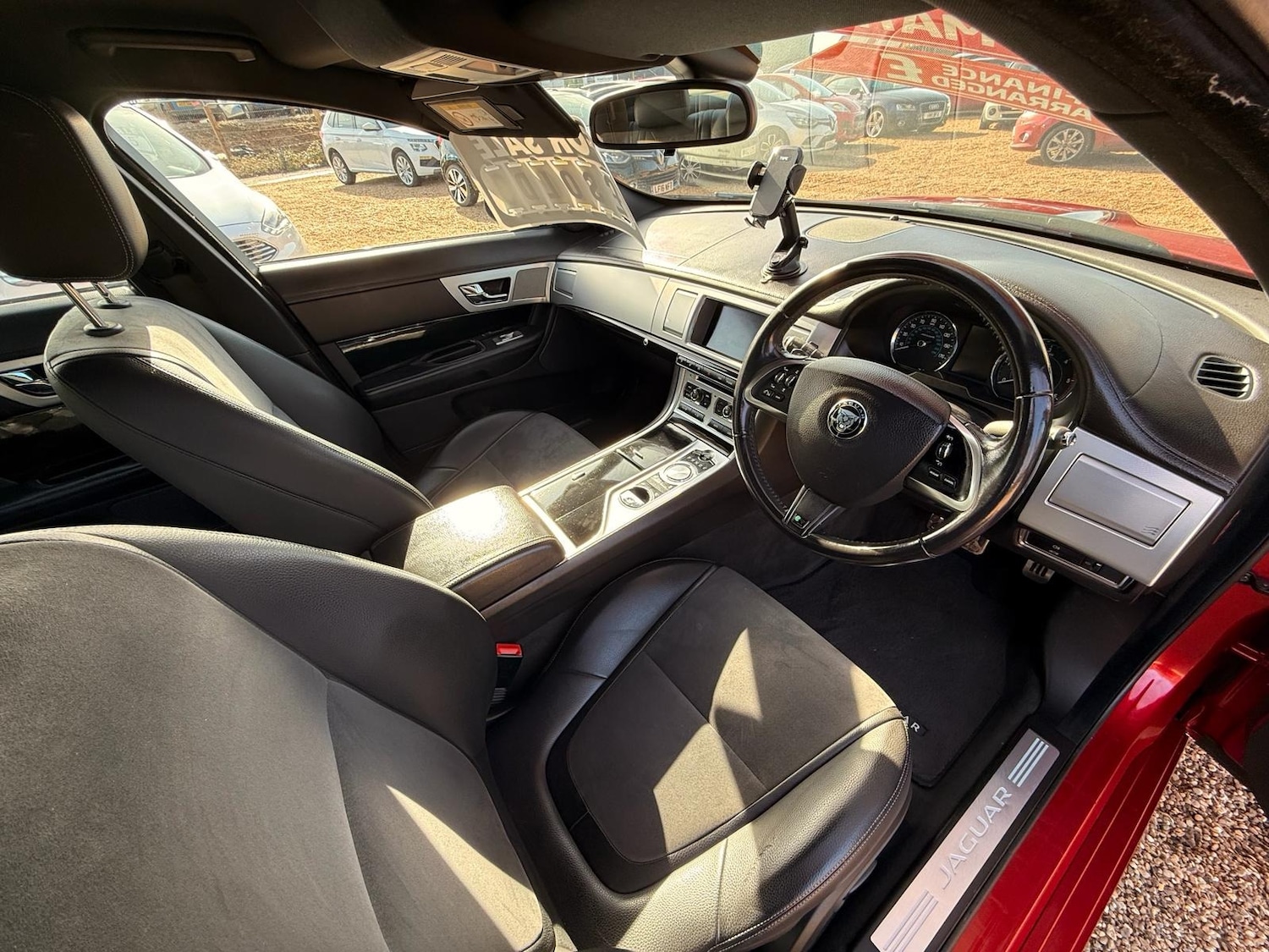 Used Jaguar XF 2014 for sale - 77729843: Photo 21