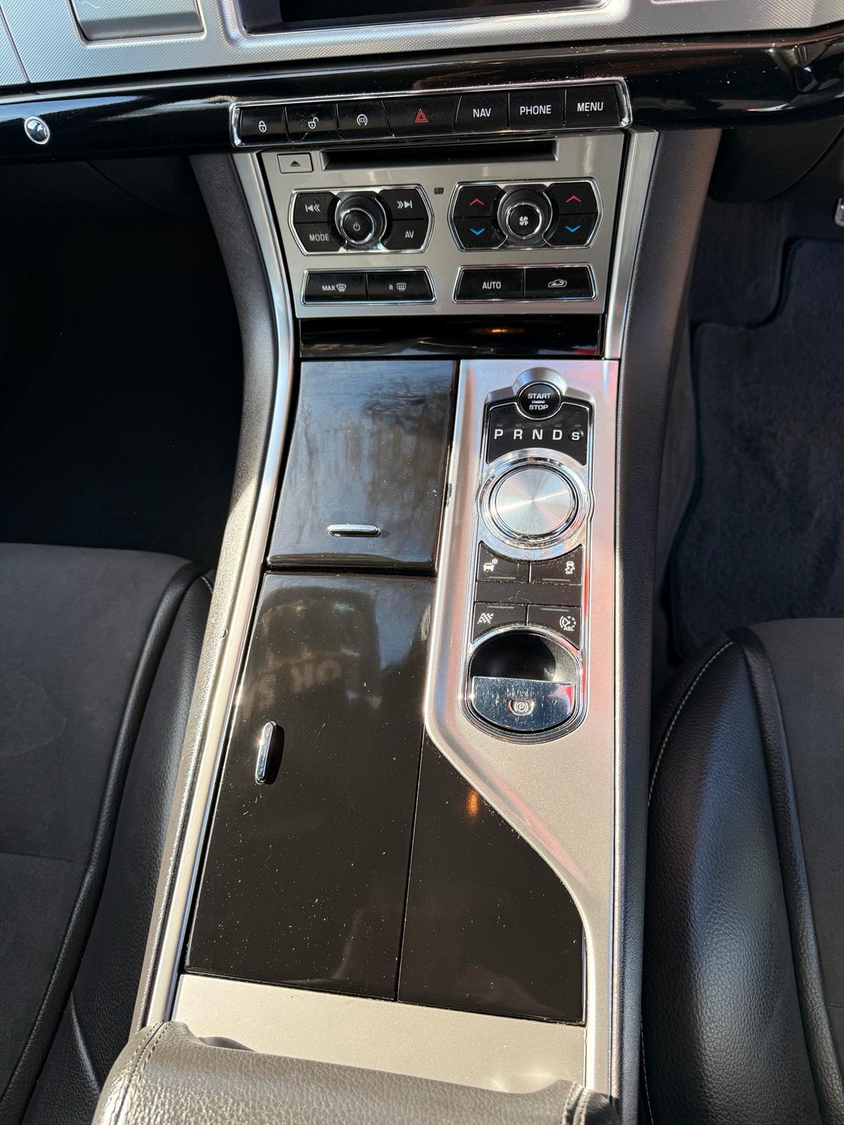 Used Jaguar XF 2014 for sale - 77729843: Photo 23