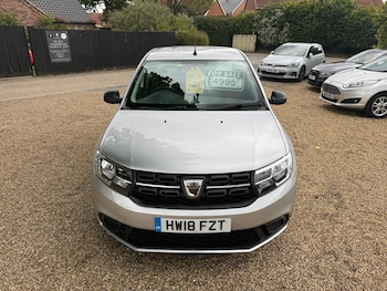 Used Dacia Sandero 2018 for sale - 78627830: Photo