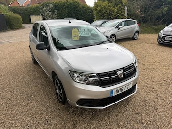 Used Dacia Sandero 2018 for sale - 78627830: Photo