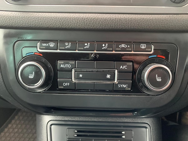 Used Volkswagen Tiguan 2014 for sale - 76205740: Photo 42