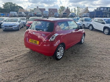 Used Suzuki Swift 2015 for sale - 79580231: Photo