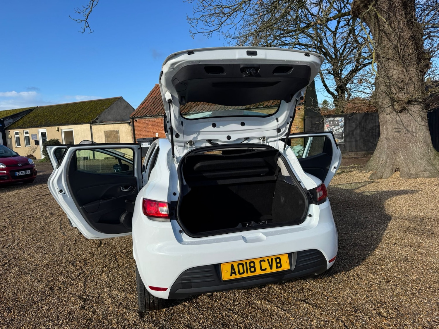 Used Renault Clio 2018 for sale - 77577945: Photo 13