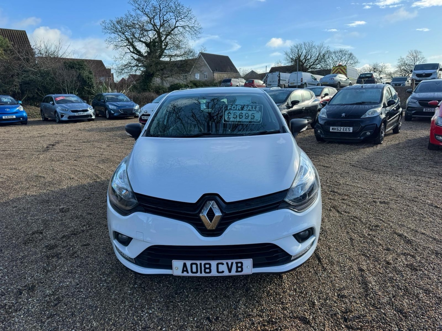 Used Renault Clio 2018 for sale - 77577945: Photo 2